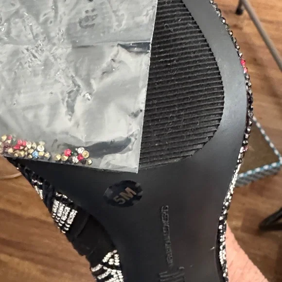 INC International Concepts Plaid BLING Ankle Boots Black,Silver, Red NWOB Sz 5 - Picture 8 of 8